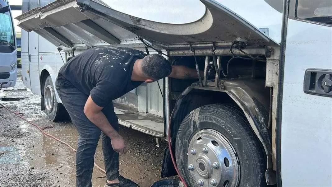 Hatay’da 25 Yolcu Ölümle Burun Buruna Geldi! Film Gibi Operasyon 6